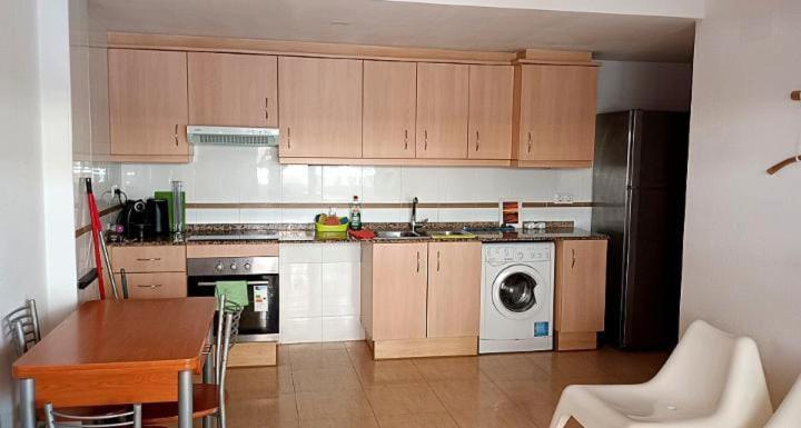 Habitacion En Piso Compartido Cerca De Playa Appartement Xilxes  Buitenkant foto