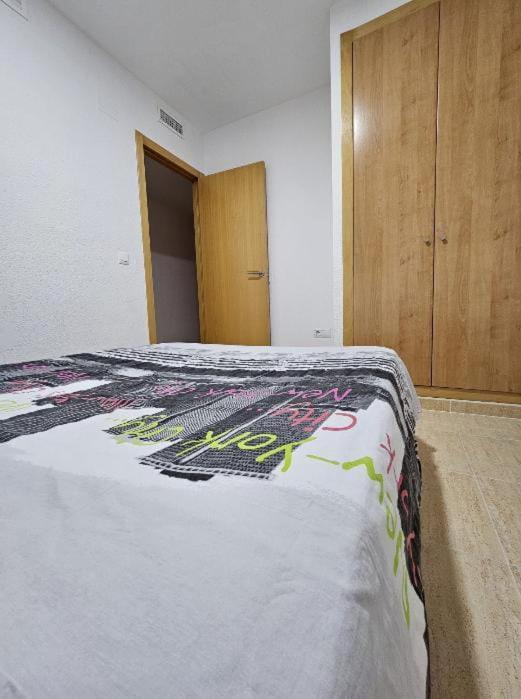 Habitacion En Piso Compartido Cerca De Playa Appartement Xilxes  Buitenkant foto