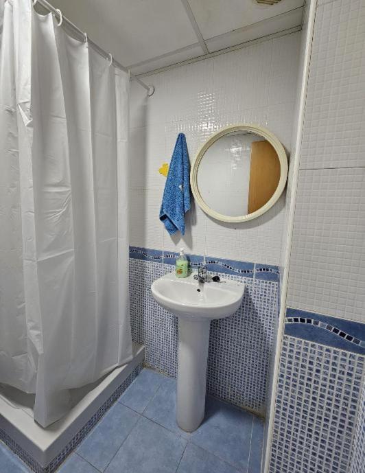 Habitacion En Piso Compartido Cerca De Playa Appartement Xilxes  Buitenkant foto