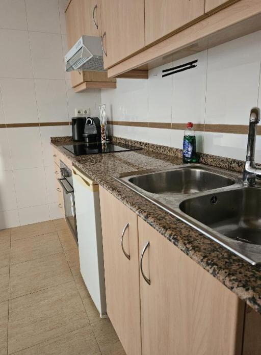Habitacion En Piso Compartido Cerca De Playa Appartement Xilxes  Buitenkant foto